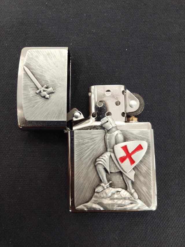 Crusader Knights Templar Design Genuine Zippo Lighter 