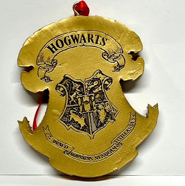 Nemesis Now - Hogwarts Crest Hanging Harry Potter Decoration
