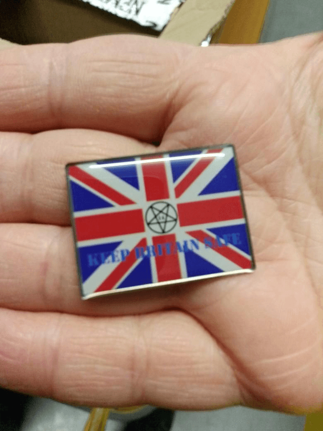 Keep Britain Safe Pin Badge Union Flag & 14 GIFTS Pentagram Trademarked Design